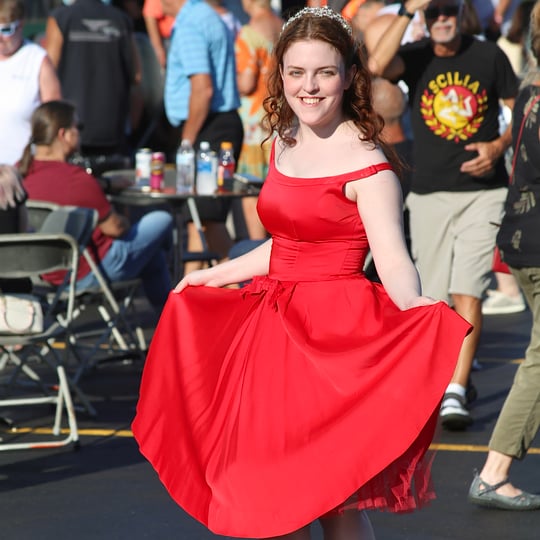 Anastasia Lee - Pop Singer in Chicago, IL