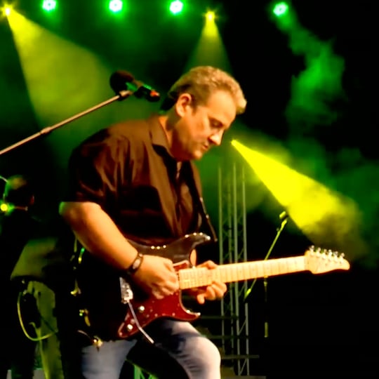 Dave Benziger - DaveTheGuitarPlayer - Guitarist in La Grange, IL