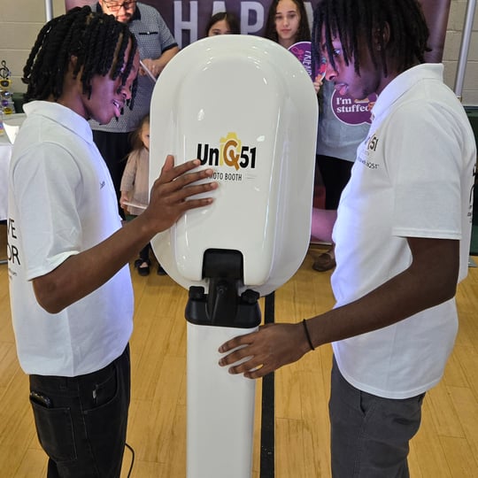 Uniq51 Photo Booth - Photo Booths / Family Entertainment in Uniondale, NY