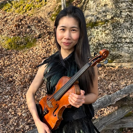 Aviva Tu - Violinist in Eureka Springs, AR