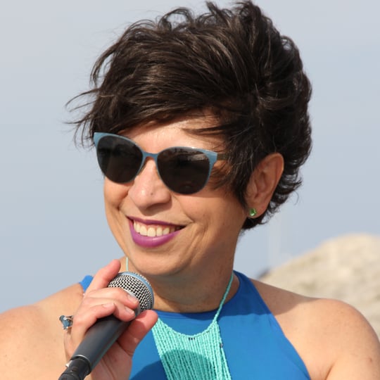 Cristina Velez - Latin Singer - Singer/Songwriter / Latin Band in Mississauga, ON