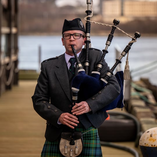 Andrew Osborne - Halifax Bagpiper - Bagpiper / Wedding Musicians in Halifax, NS