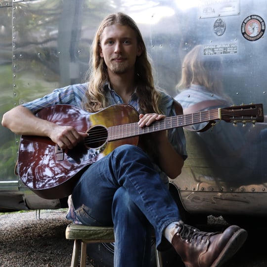 Monte Pride - Singing Guitarist in Lansing, MI