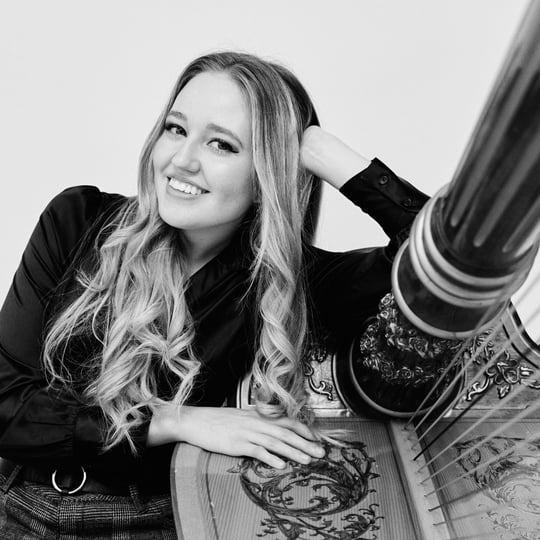 Claire Cifonie - Harpist in Nashville, TN