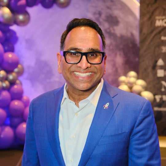 Leading in the Age of Disruption - Business Motivational Speaker in Miami, FL