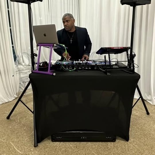 DJ C8 - Mobile DJ in Charlotte, NC