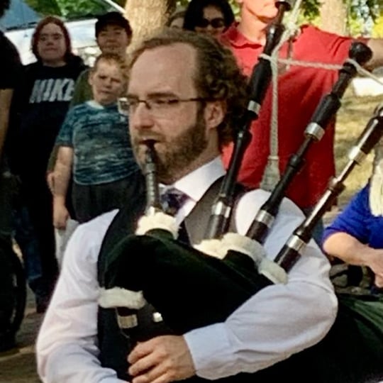 Aaron Walton - Bagpiper in Dallas, TX