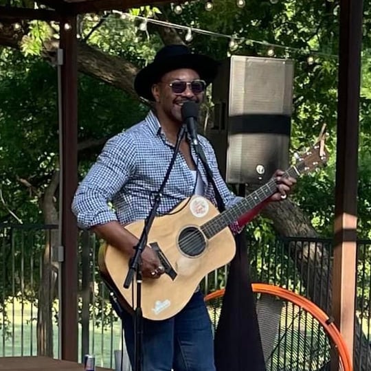 Luqman Rashada - Singing Guitarist in Dallas, TX