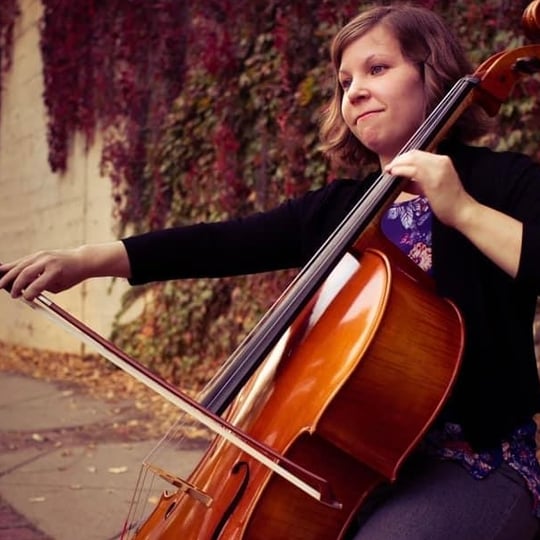 Professional Cellist, Stephanie Knapper - Cellist in Minneapolis, MN