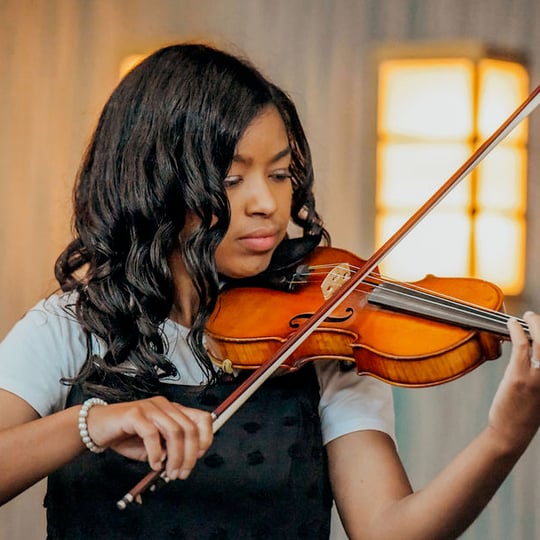 Violinist, Valarie W - Violinist / Wedding Musicians in Red Lion, PA