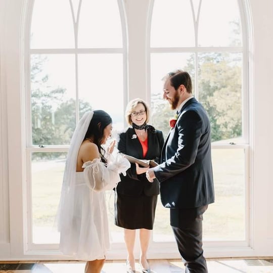 Reverend Dee Weddings & Elopements - Wedding Officiant in Aurora, MO