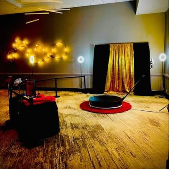 Shelby’s Photobooth 360 - Photo Booths / Family Entertainment in Fayetteville, NC