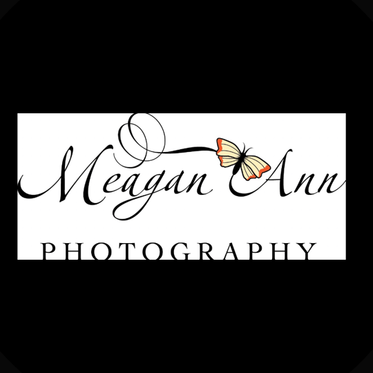 Meagan Ann Photography - Photographer / Wedding Photographer in Kelowna, BC