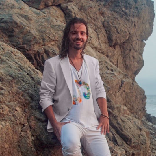 Marcello Henrique - Singing Guitarist / Samba Band in Los Angeles, CA