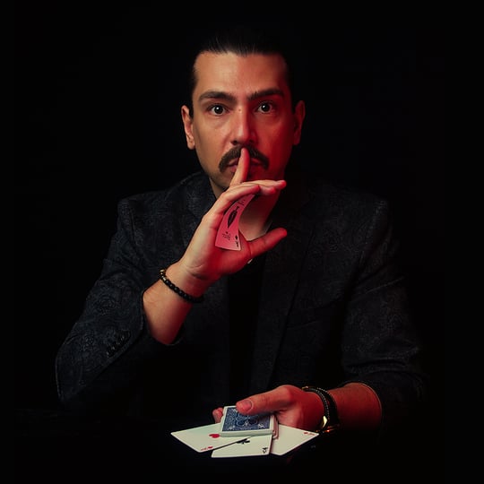 Davit Ro • Illusionist - Strolling/Close-up Magician in Miami, FL