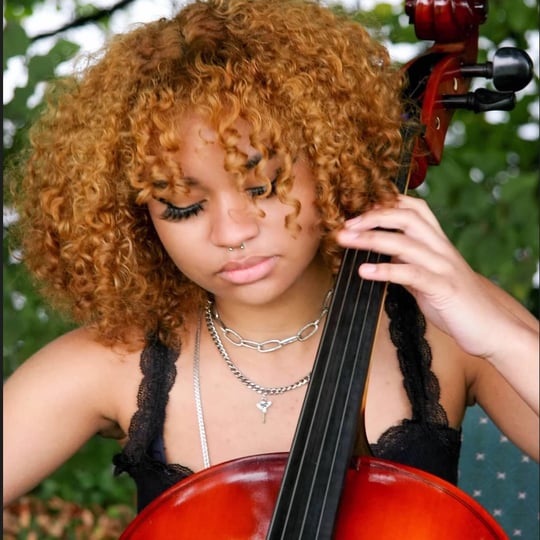 Simone - Cellist in St Petersburg, FL