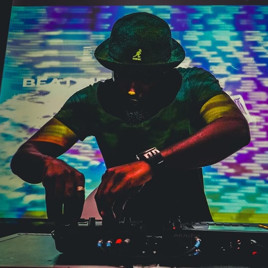 Bigg Smoov - DJ in Beverly Hills, CA