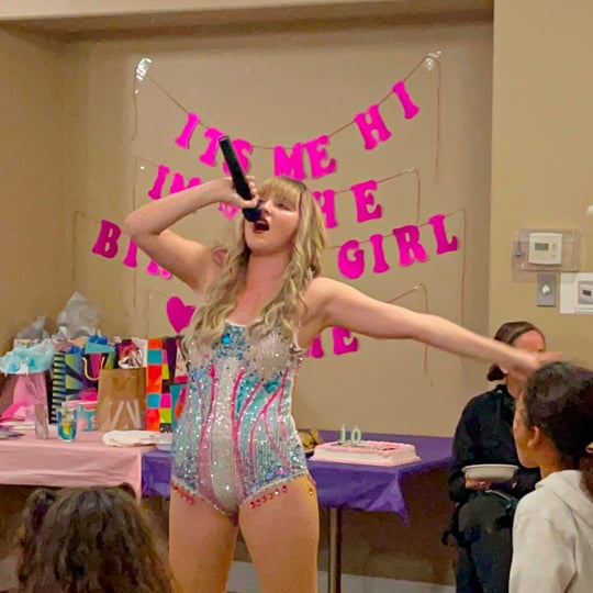 The Royal Performers Princess Parties - Taylor Swift Impersonator / Impersonator in Ladera Ranch, CA