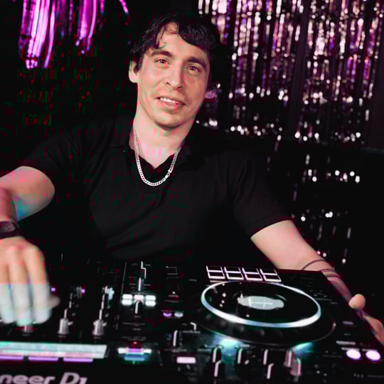 DJ Austin James - DJ / Corporate Event Entertainment in Chicago, IL