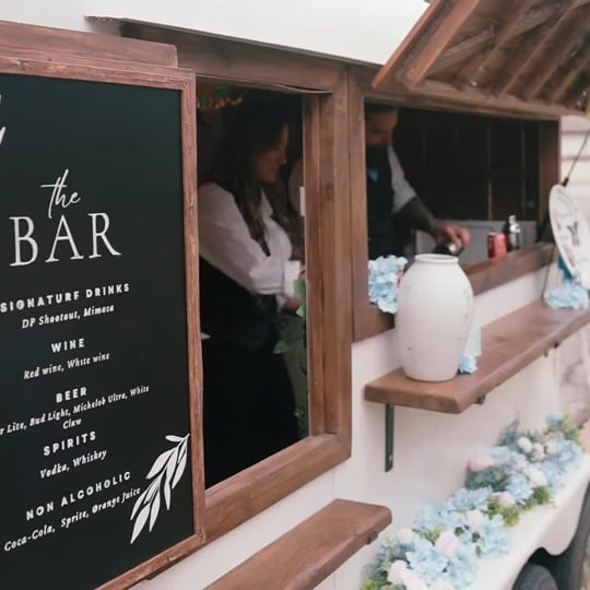 Barley & Vine - Bartender / Wedding Florist in Celeste, TX