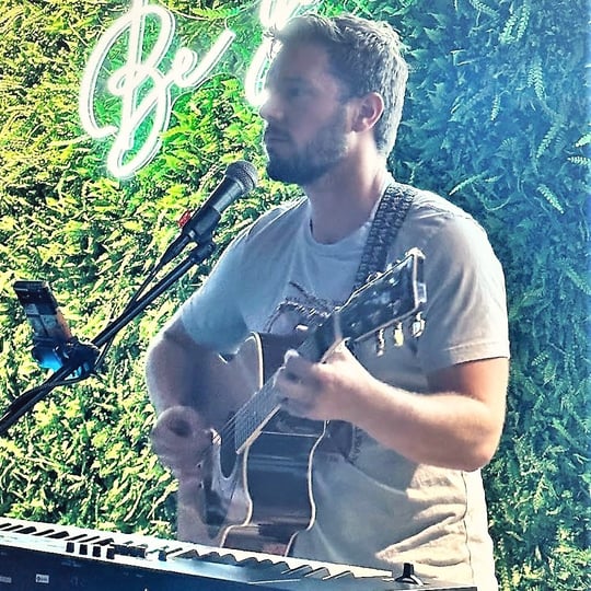 Dylan Johnson - Singing Guitarist in Kansas City, MO