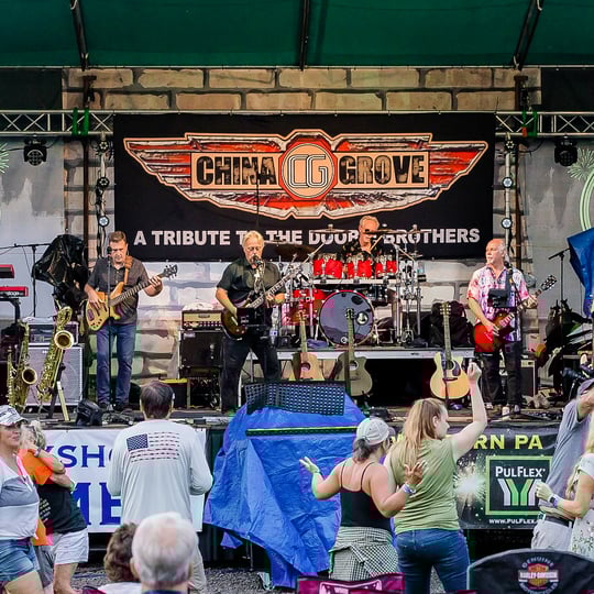 CHINA GROVE-DOOBIES/MICHAEL McDONALD TRB - Tribute Band / 1980s Era Entertainment in Cleveland, OH
