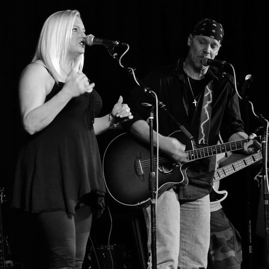 Adrienne Rose Music - Acoustic Band in Middletown, OH