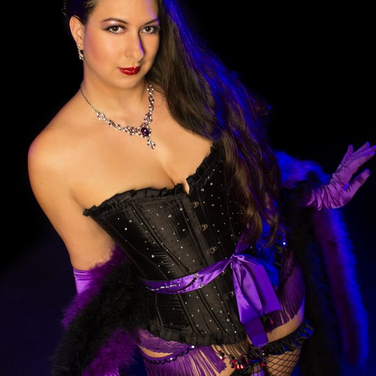 Allura Fette - Burlesque Entertainment in St Louis, MO