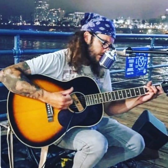 Andrew Singer - Singing Guitarist / Singing Telegram in Kenosha, WI