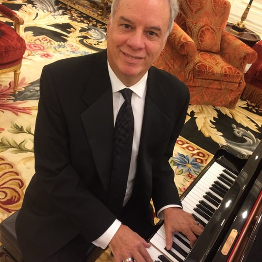 Arthur Cruz - Singing Pianist in Miami, FL