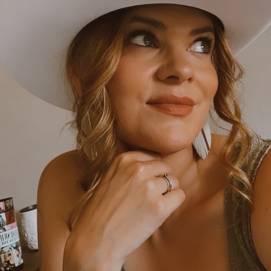 Ashley Nye - Singer for local gigs - Country Singer in Molalla, OR
