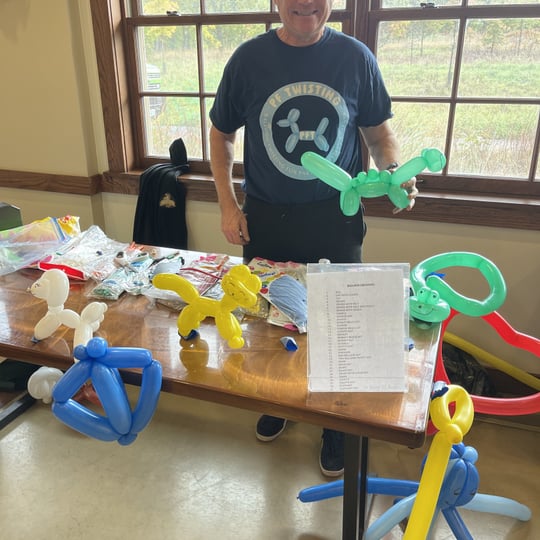 Balloon Sculptor - Balloon Twister / Children’s Party Entertainment in Elgin, IL