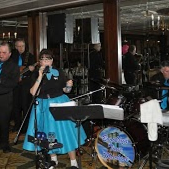 Brooklyn Time Machine - Oldies Music in Middle Island, NY
