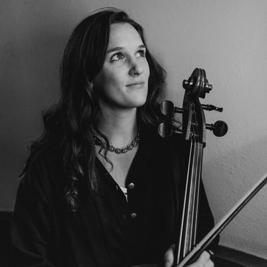 Cello Jules - Cellist in Minneapolis, MN