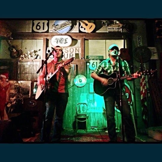 County Line - Acoustic Band in Leland, MS