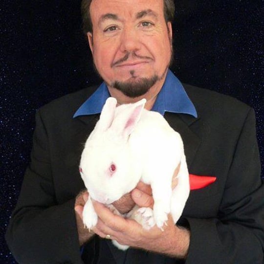 Dan Ray Comedy Magician - Magician / Renaissance Entertainment in Ventura, CA