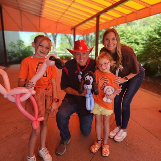 Dean Bohl Entertainer- Balloons, Kids Magic and Ventriloquism - Balloon Twister / Family Entertainment in Plain City, OH