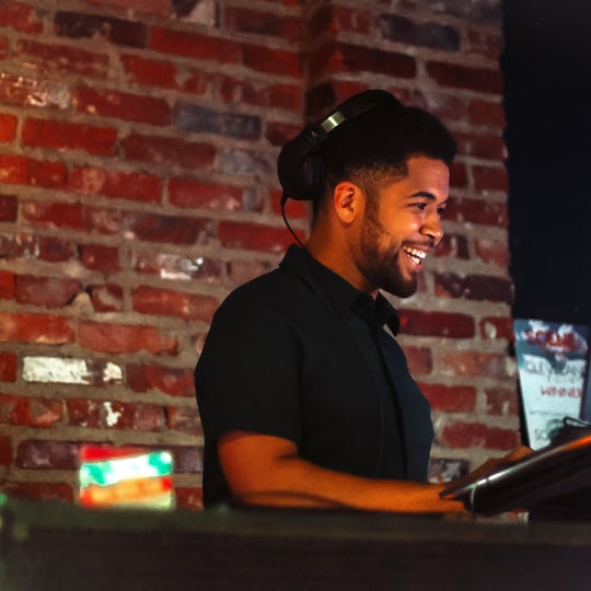 DJ Reggie Fields - DJ / Event DJs in Cleveland, OH