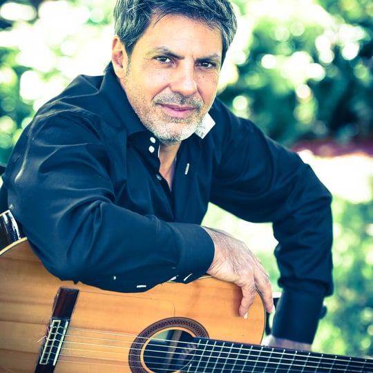 Fabian Michique - Singing Guitarist in Hollywood, FL