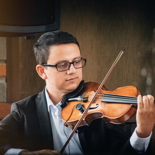 Geb The Violinist - Violinist / Wedding Entertainment in Fort Worth, TX