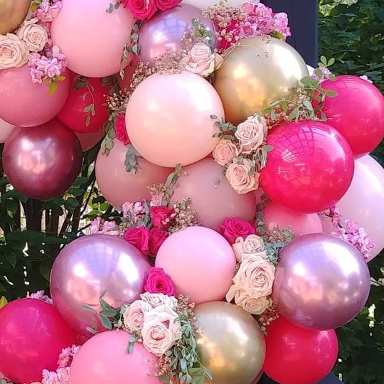 Goganberry Balloons & Events - Balloon Decor / Balloon Twister in Louisville, KY