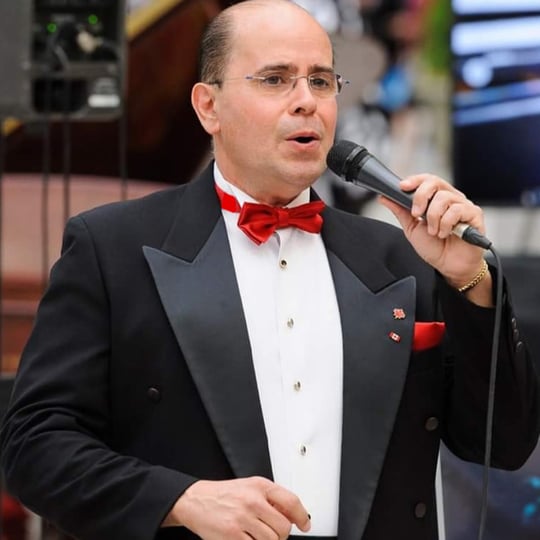 Gustavo Herrera "Pop and Opera Singer" (Tenor) - Pop Singer in Vancouver, BC