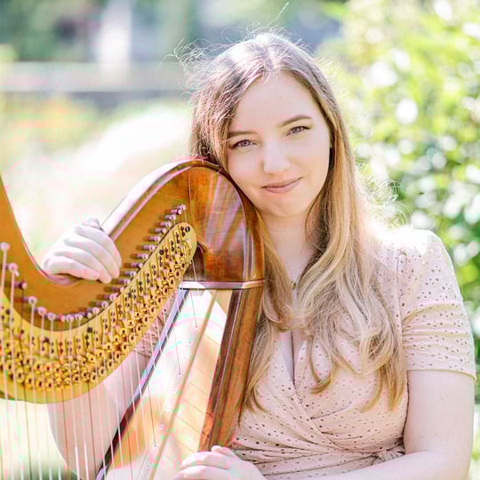 Hannah Warren, Harpist - Harpist in Ottawa, ON