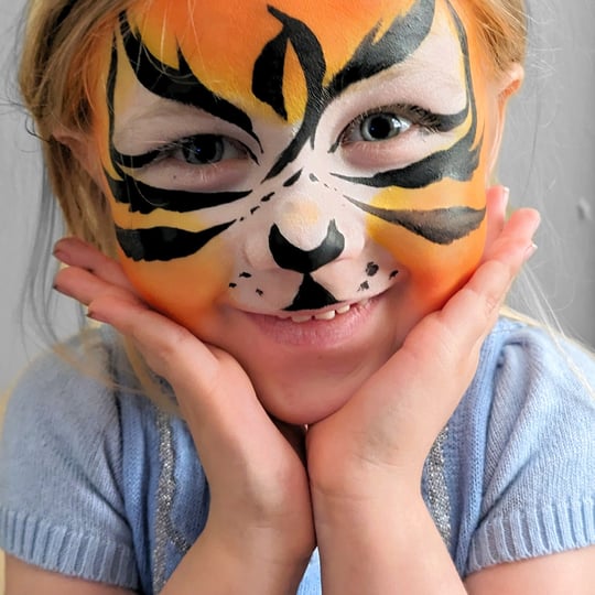 Herz Face Painting - Face Painter in Kansas City, MO