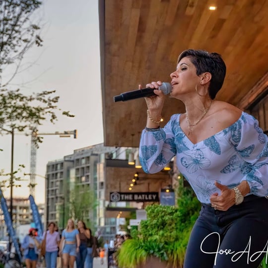 IZIS La Enfermera de la Salsa - Salsa Band / Merengue Band in Riverview, FL