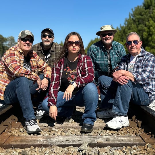 Janis & the Crew - Cover Band / 1990s Era Entertainment in Holly Springs, NC