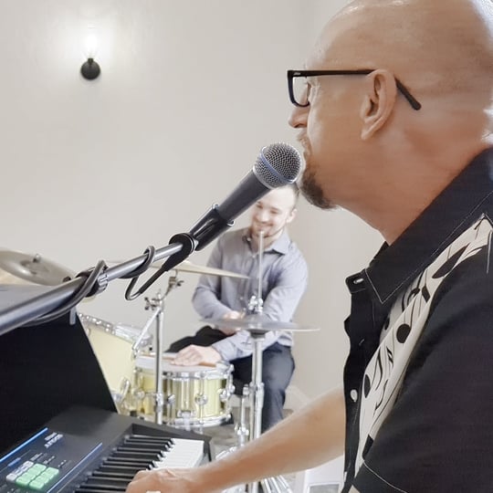 Jeffrey Bowen Entertainer - Singing Pianist / Pop Singer in Indianapolis, IN