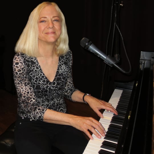 Jenny Thornton Show - Singing Pianist in Rosemount, MN