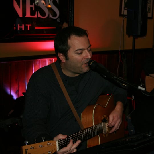 Joe Ambrose - Singing Guitarist in Harleysville, PA