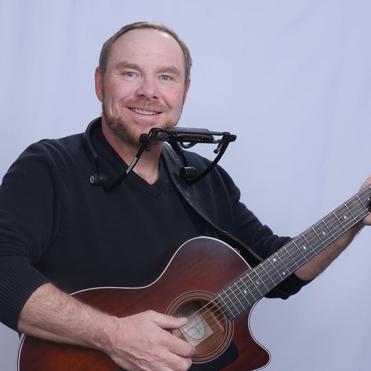 Joe Savia - Singing Guitarist / Wedding Musicians in Lynn, MA